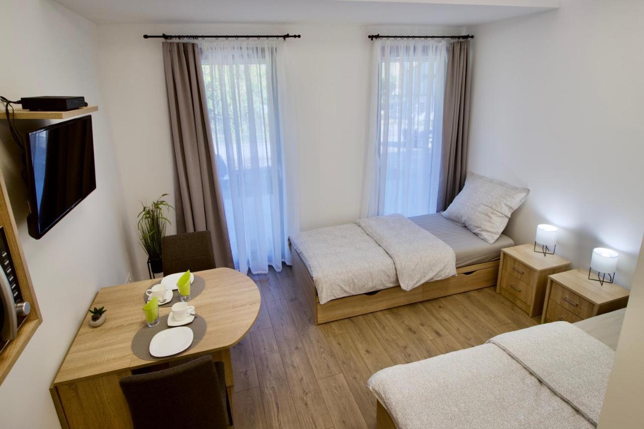 Sport Centrum Apartman Pápa Esterno foto