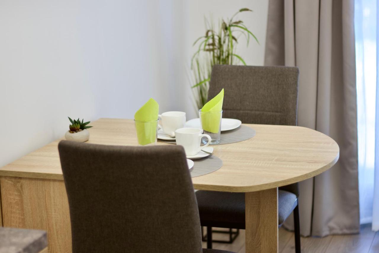 Sport Centrum Apartman Pápa Esterno foto