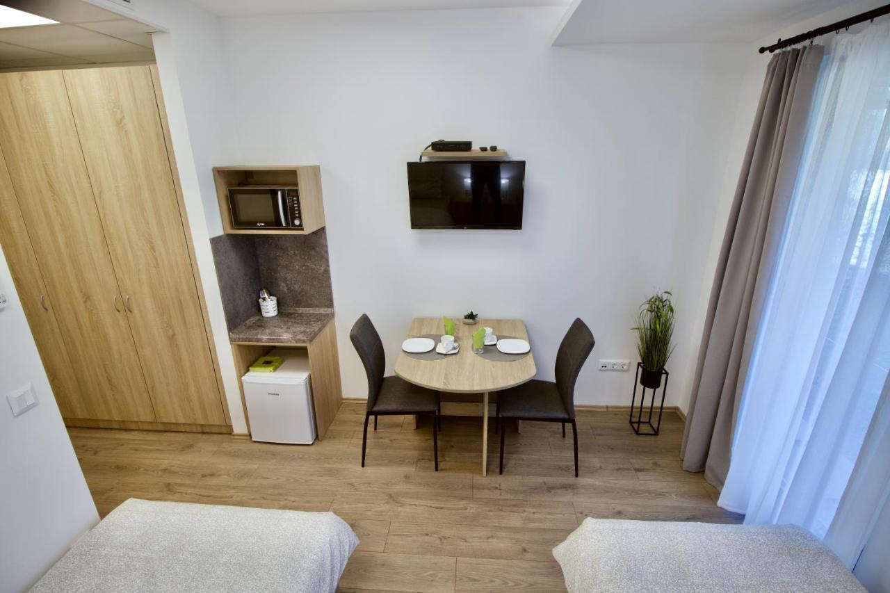 Sport Centrum Apartman Pápa Esterno foto