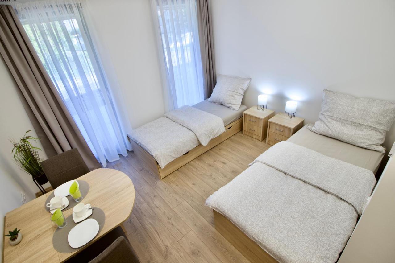 Sport Centrum Apartman Pápa Esterno foto